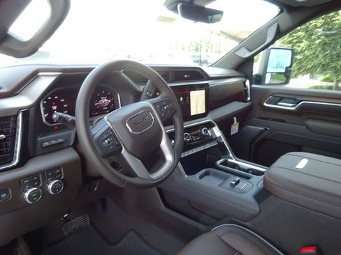 New 2026 GMC Sierra 3500 Denali w/ Denali Reserve Package AWD/4WD image 13