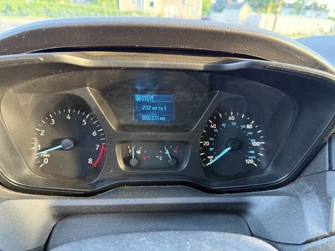 Used 2019 Ford Transit 150 XLT RWD image 12