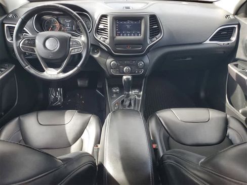 Used 2019 Jeep Cherokee Latitude Plus w/ Comfort/Convenience Group image 13