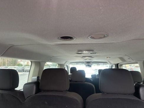 Used 2023 Ford Transit 350 XLT image 9