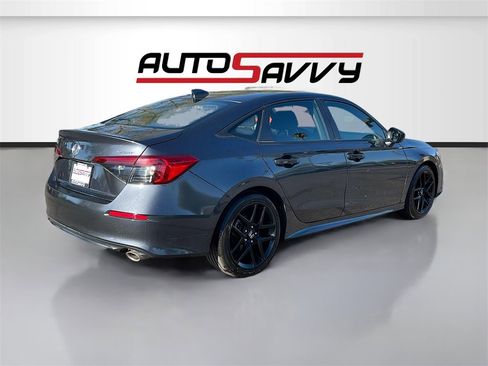 Used 2023 Honda Civic Sport image 7