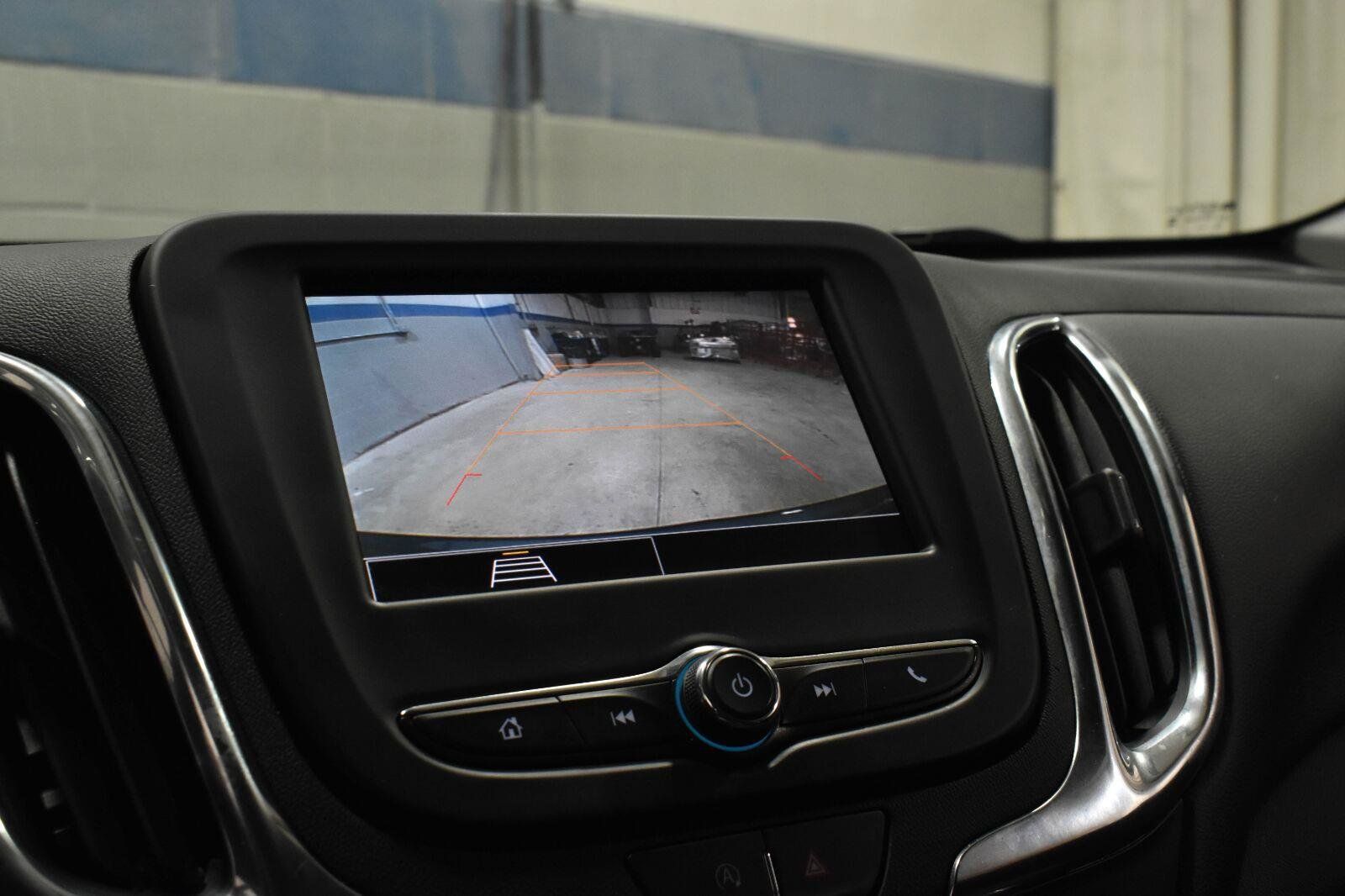 Used 2023 Chevrolet Equinox LT FWD image 15