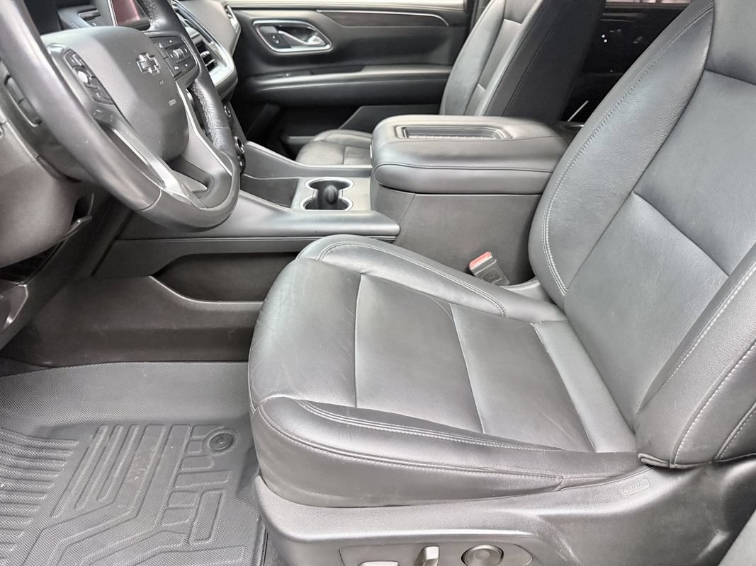 Used 2021 Chevrolet Tahoe Z71 w/ Rear Media and Nav Package AWD/4WD image 10