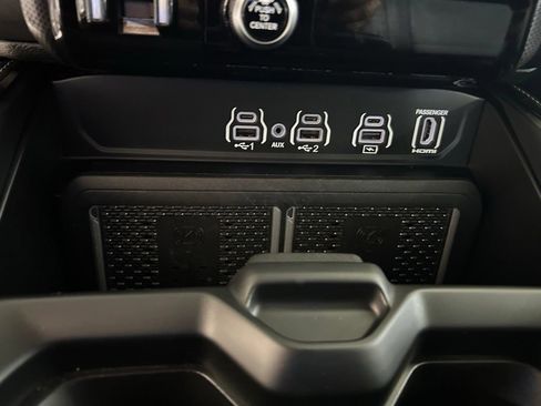 Used 2025 RAM 2500 Limited AWD/4WD image 57