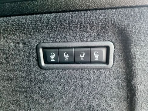 Used 2026 Jeep Grand Wagoneer L Summit AWD/4WD image 19