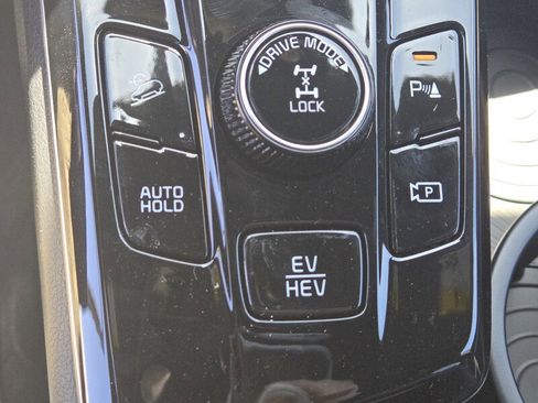 New 2025 Kia Sportage X-Line image 14