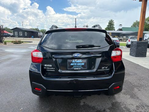 Used 2015 Subaru Crosstrek 2.0i AWD/4WD image 5