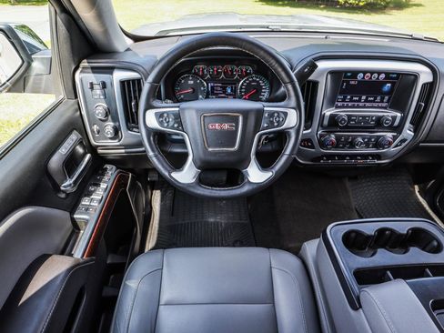 Used 2017 GMC Sierra 1500 SLT w/ SLT Preferred Package AWD/4WD image 25