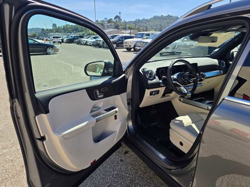 New 2026 Mercedes-Benz GLB 250 GLB 250 image 21