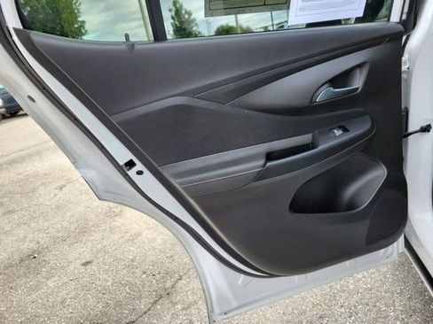 Used 2025 Buick Envista Avenir image 15