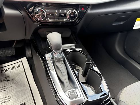 New 2026 Chevrolet Trax LT w/ Driver Confidence Package FWD image 22