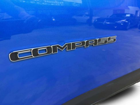 Used 2019 Jeep Compass Limited AWD/4WD image 17