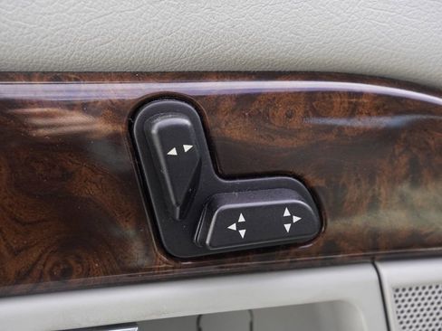 Used 2005 Mercury Grand Marquis GS image 8