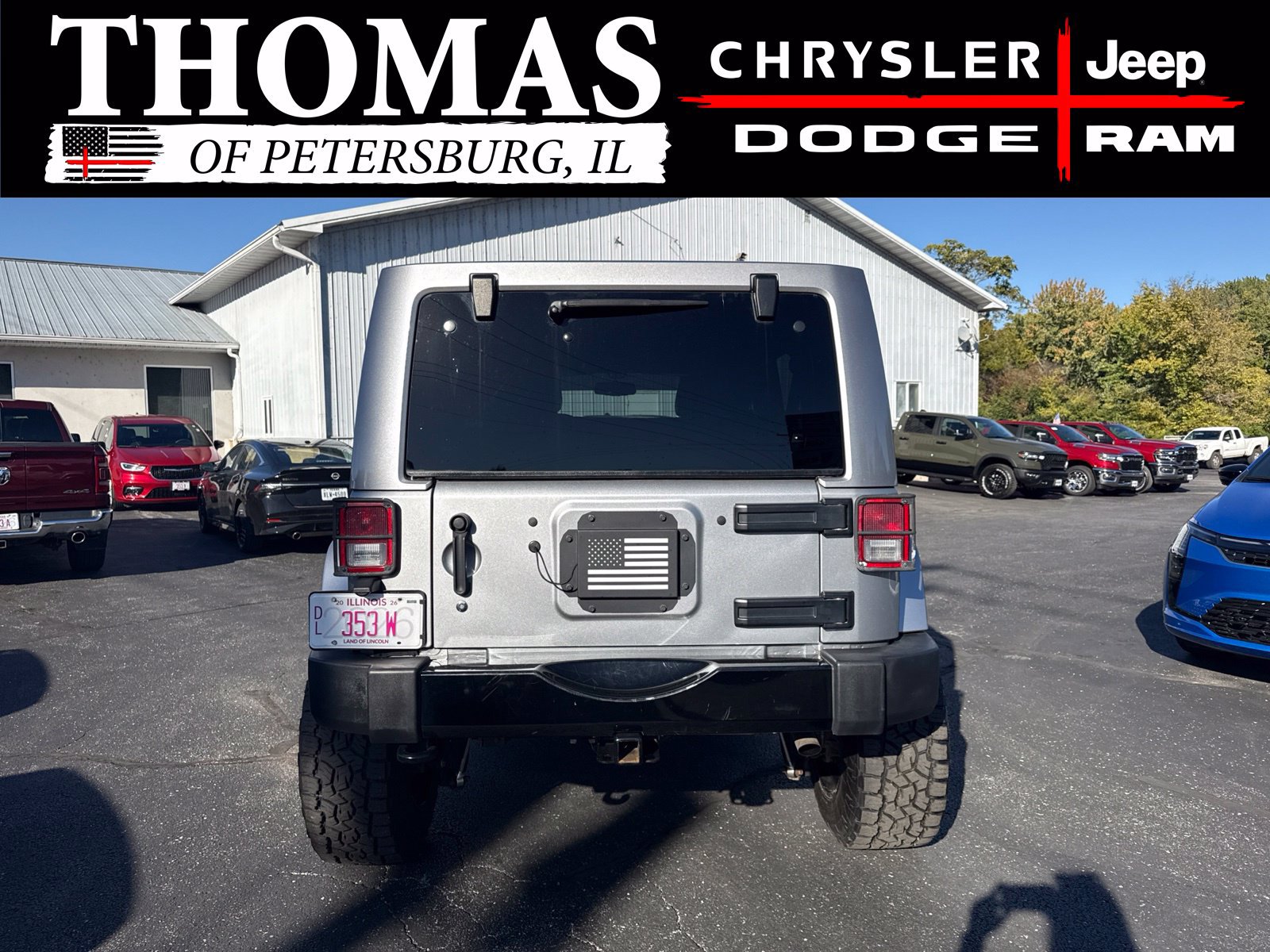 Used 2018 Jeep Wrangler Unlimited Sahara w/ Dual Top Group AWD/4WD image 6