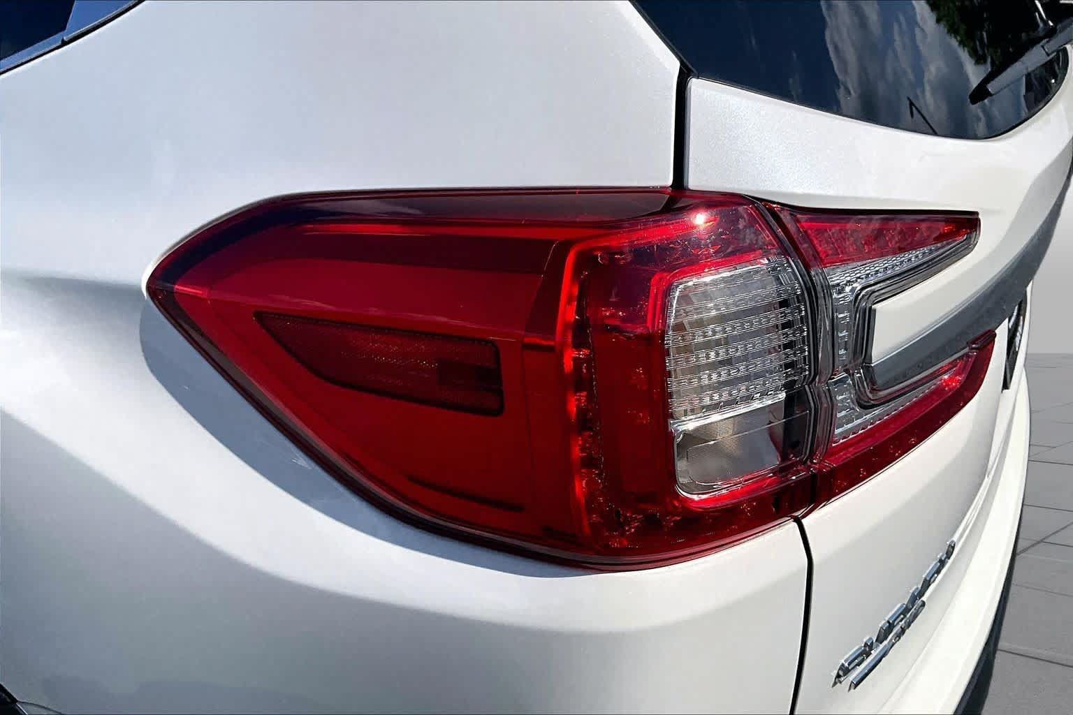 Used 2023 Subaru Ascent Premium w/ Convenience Package AWD/4WD image 28
