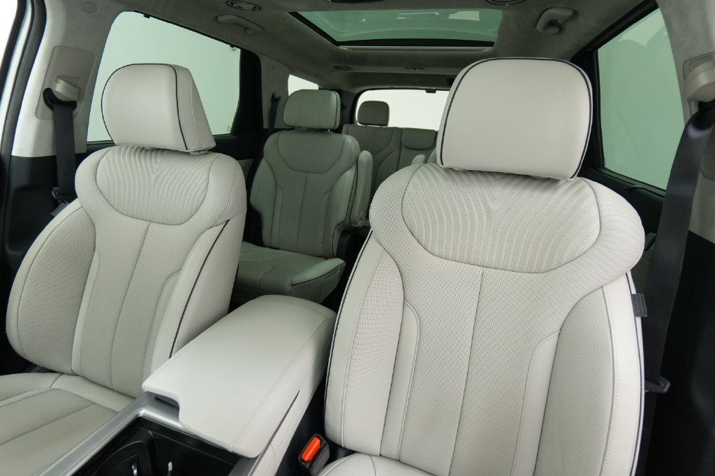 Used 2025 Hyundai Palisade Calligraphy AWD/4WD image 15