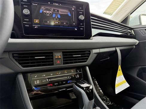 New 2026 Volkswagen Jetta SE image 13