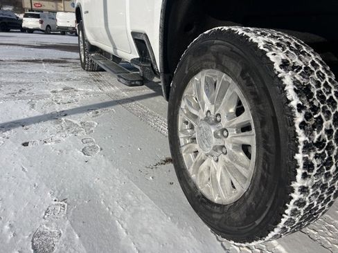 Used 2020 Chevrolet Silverado 2500 High Country w/ Z71 Off-Road Package image 29