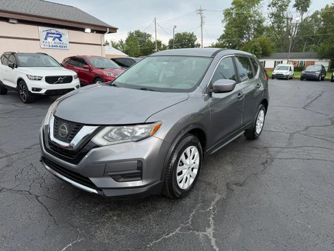 Used 2018 Nissan Rogue S FWD image 1