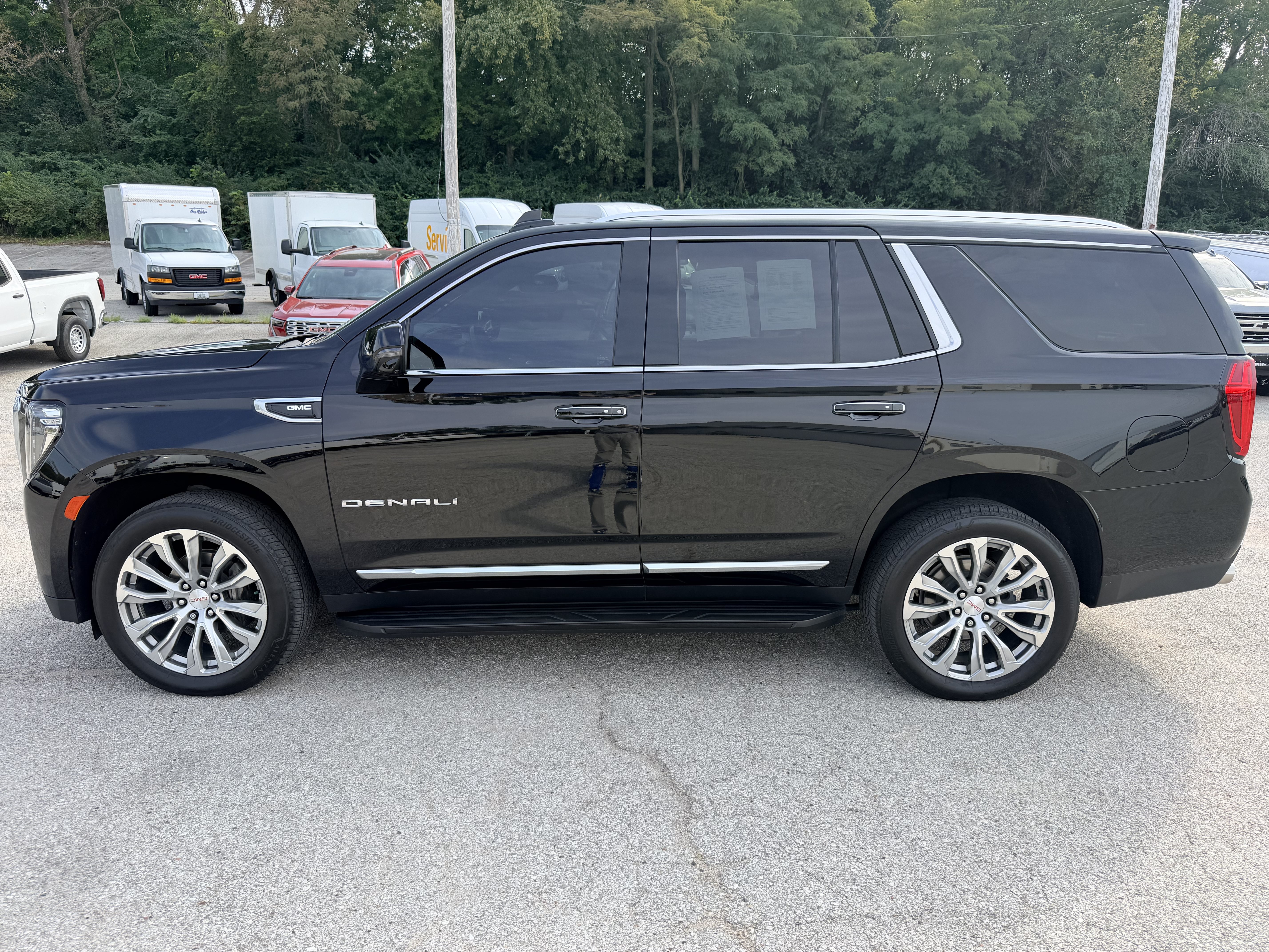 Used 2022 GMC Yukon Denali AWD/4WD image 4