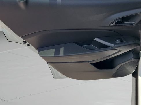 New 2026 Chevrolet Trax LT w/ Midnight Edition FWD image 16