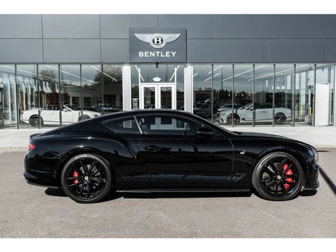 Used 2020 Bentley Continental GT image 13