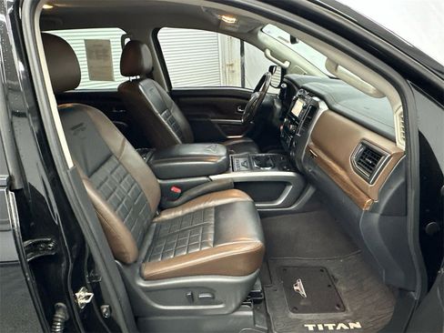 Used 2017 Nissan Titan Platinum Reserve image 15