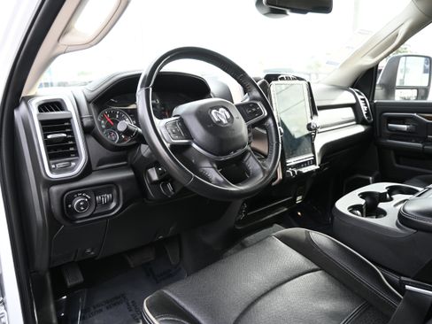 Used 2024 RAM 2500 Laramie image 13