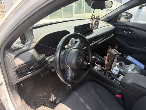 Used 2023 Honda Accord Sport image 11