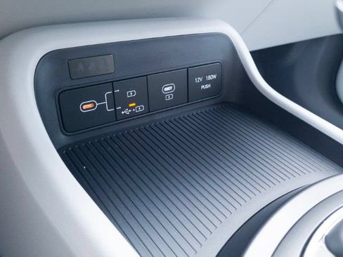 New 2027 Hyundai Kona SE FWD image 23