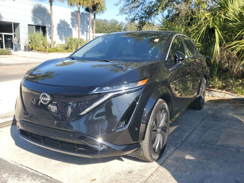 Used 2023 Nissan Ariya FWD image 3