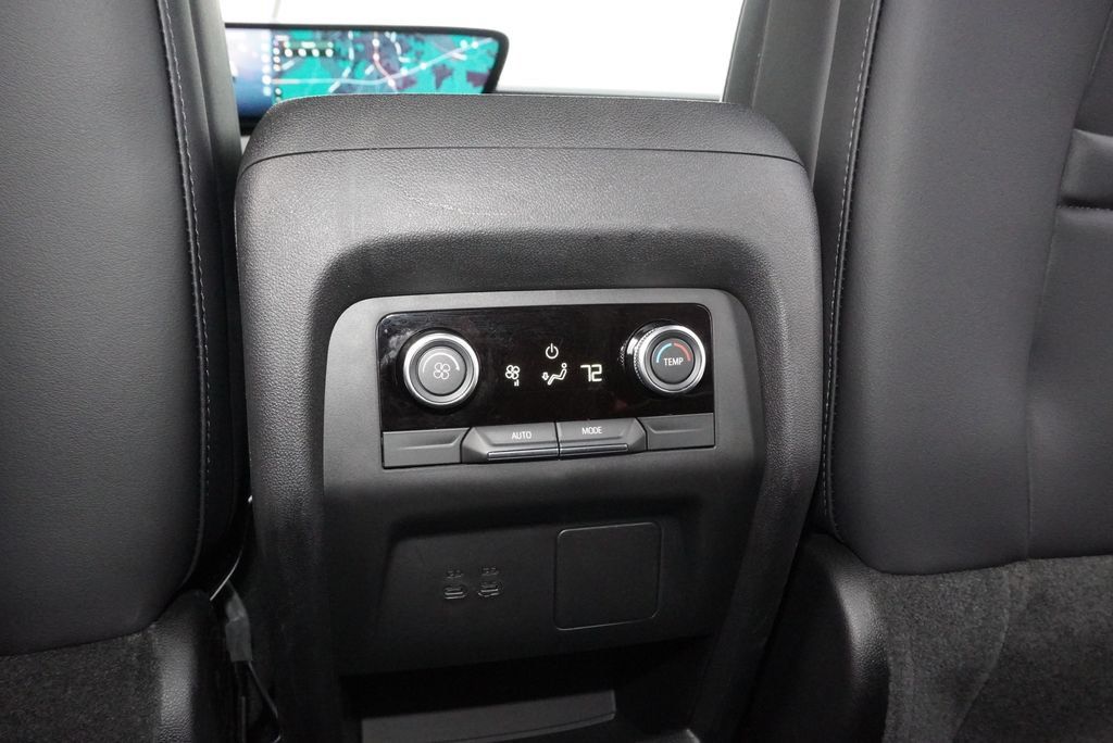 Used 2026 Buick Enclave Sport Touring FWD image 27