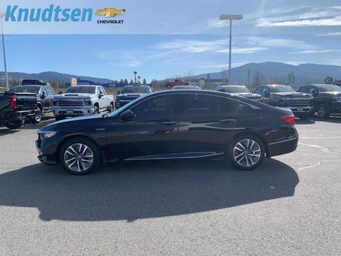 Used 2019 Honda Accord Touring image 4