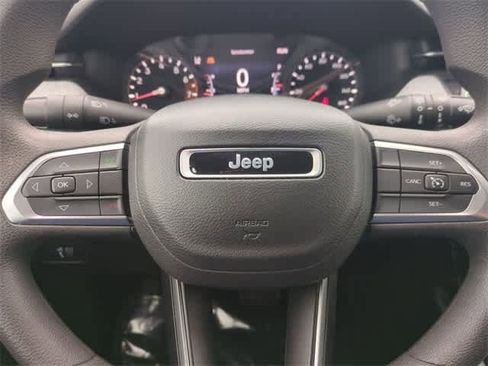 Used 2022 Jeep Compass Sport image 21