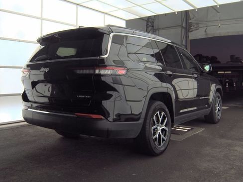 Used 2024 Jeep Grand Cherokee L Limited w/ Luxury Tech Group II AWD/4WD image 4
