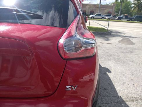 Used 2015 Nissan Juke SV w/ Technology Package FWD image 20