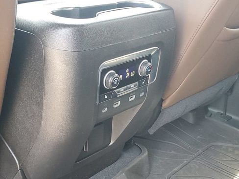 Certified 2021 Chevrolet Suburban High Country AWD/4WD image 35