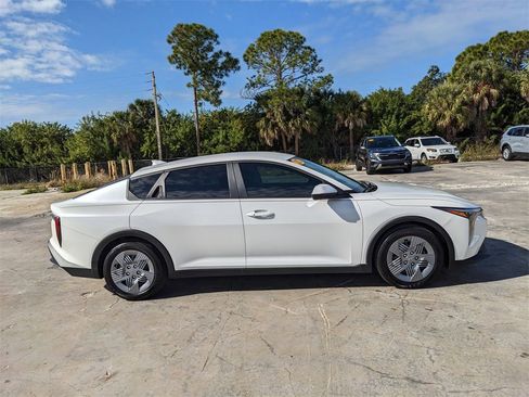 Certified 2025 Kia K4 LX image 10