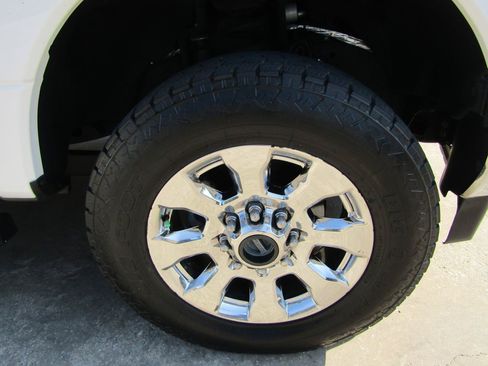 Used 2019 Ford F250 Lariat w/ Chrome Package AWD/4WD image 7