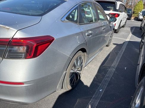 Used 2023 Honda Civic EX image 9