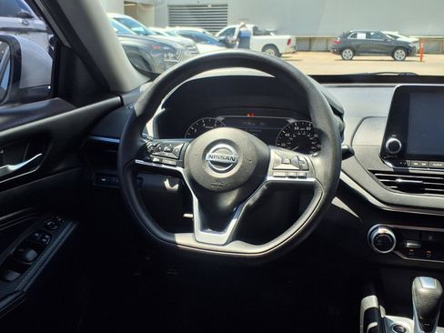 Used 2020 Nissan Altima 2.5 S FWD image 15