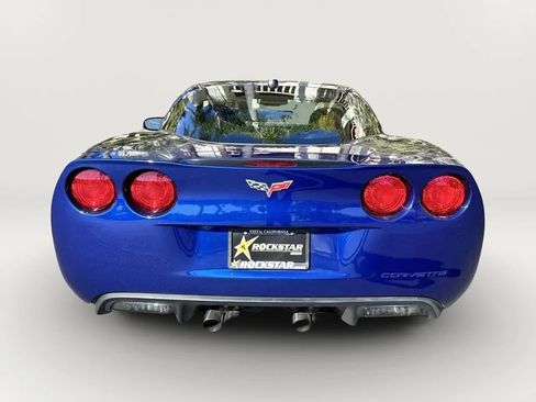 Used 2005 Chevrolet Corvette Coupe w/ Preferred Equipment Group RWD image 6