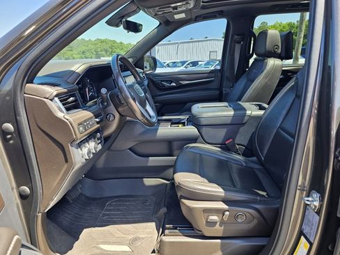 Used 2021 GMC Yukon XL Denali w/ Denali Ultimate Package AWD/4WD image 18