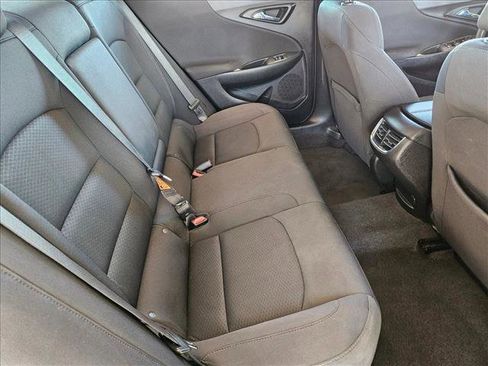Used 2022 Chevrolet Malibu LT image 17