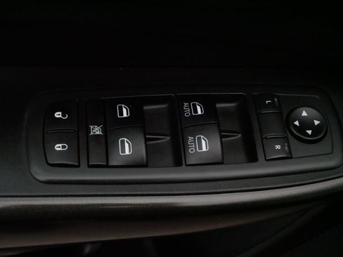 Used 2020 Jeep Cherokee Trailhawk w/ Comfort/Convenience Group image 19