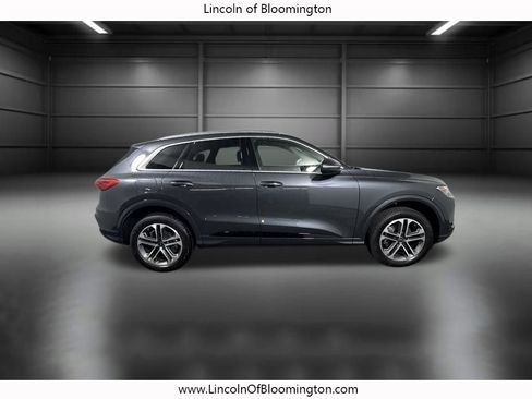 Used 2025 Audi Q5 Premium w/ Convenience Package AWD/4WD image 8