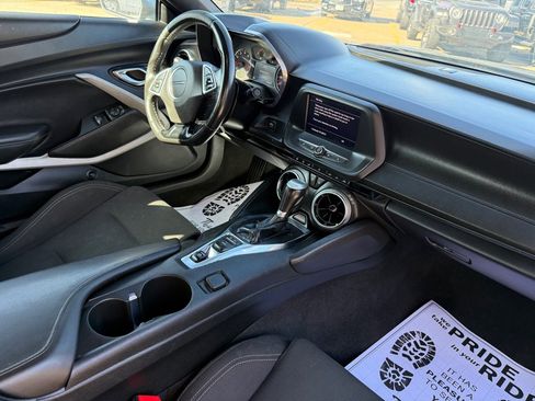 Used 2022 Chevrolet Camaro LT RWD image 12