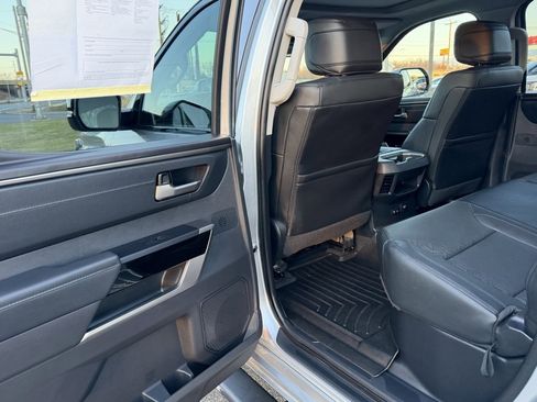 Used 2024 Toyota Tundra Limited image 11
