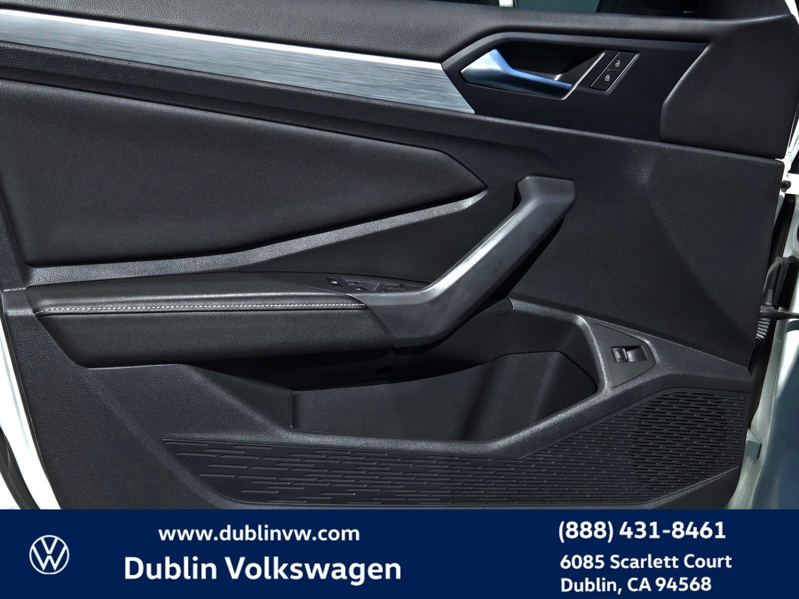 Certified 2025 Volkswagen Jetta Sport FWD image 10