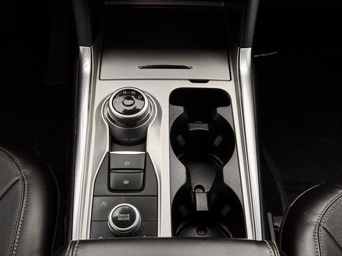 Used 2020 Ford Explorer Limited w/ Class III Trailer Tow Package AWD/4WD image 25